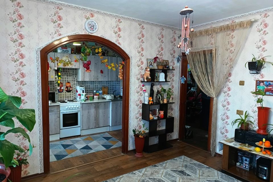 Продаётся 4-комнатная квартира, 86.3 м²