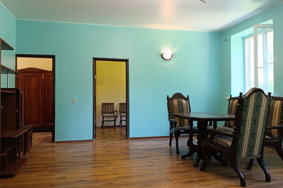 Продаётся 4-комнатная квартира, 91.6 м²
