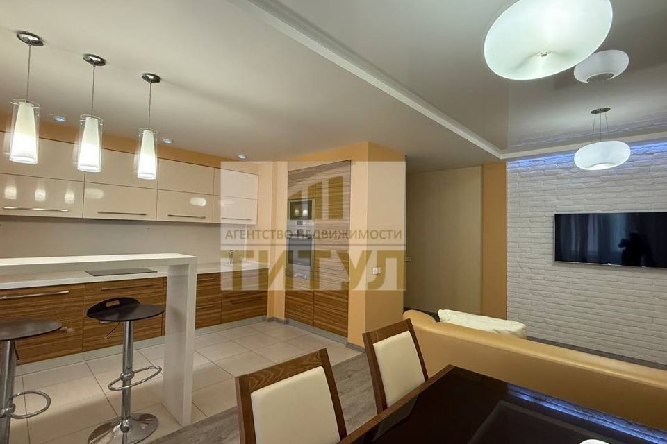 Продаётся 4-комнатная квартира, 98 м²