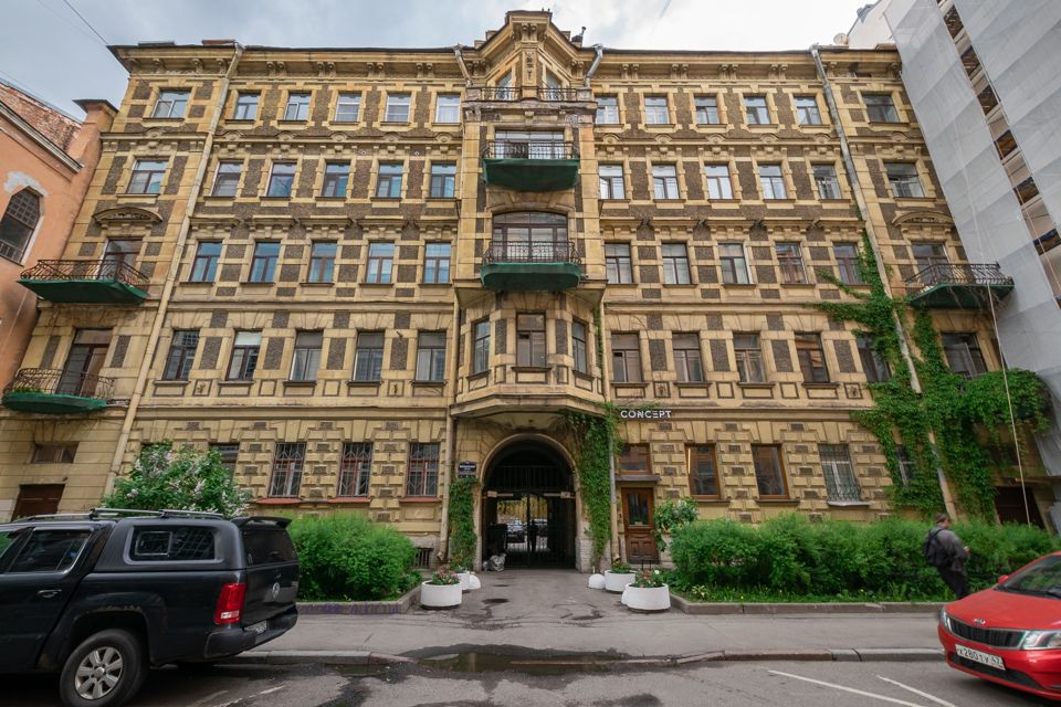 Продаётся 2-комнатная квартира, 66.7 м²