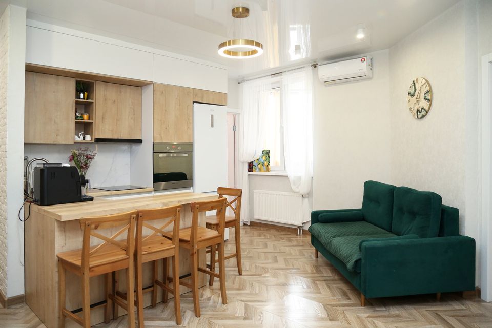 Продаётся 2-комнатная квартира, 63 м²