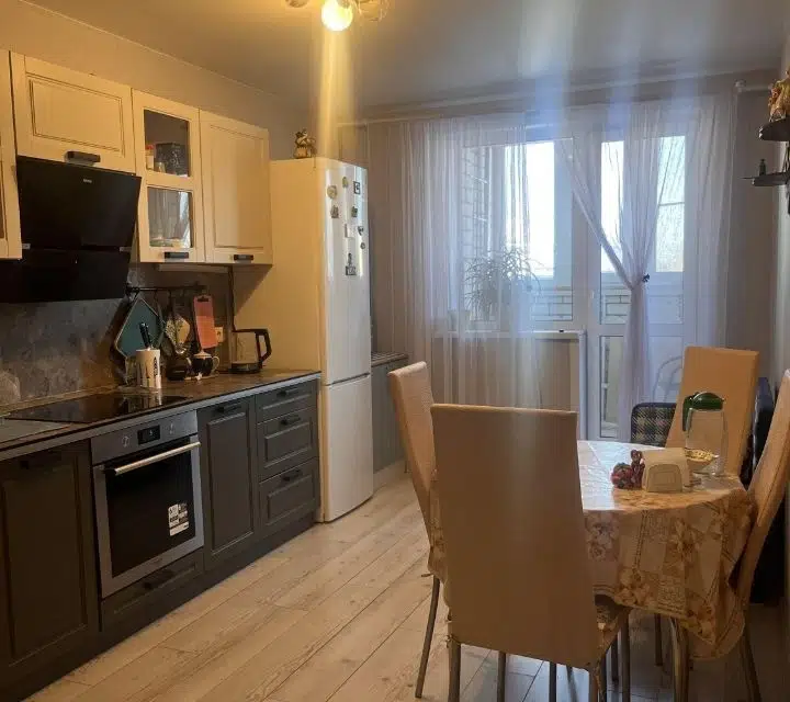 Продаётся 2-комнатная квартира, 56.7 м²