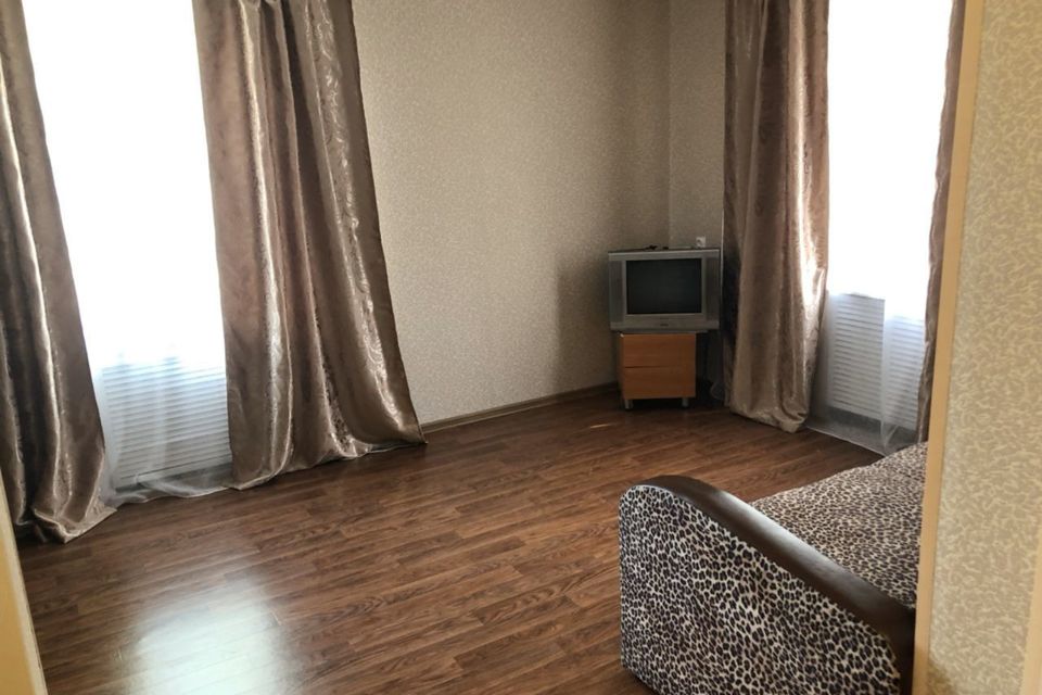 Продаётся 1-комнатная квартира, 32 м²