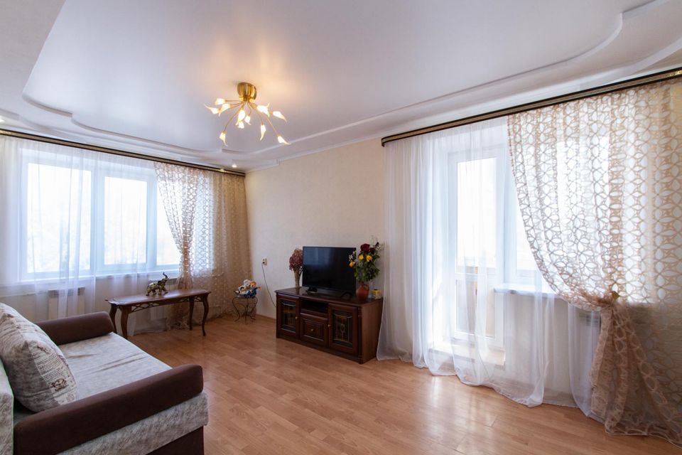 Продаётся 4-комнатная квартира, 72.1 м²