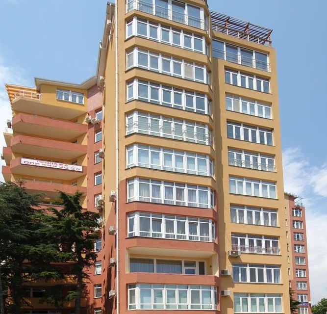 Продаётся 3-комнатная квартира, 118 м²