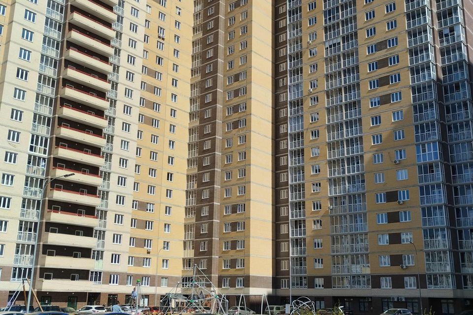 Продаётся 2-комнатная квартира, 62 м²