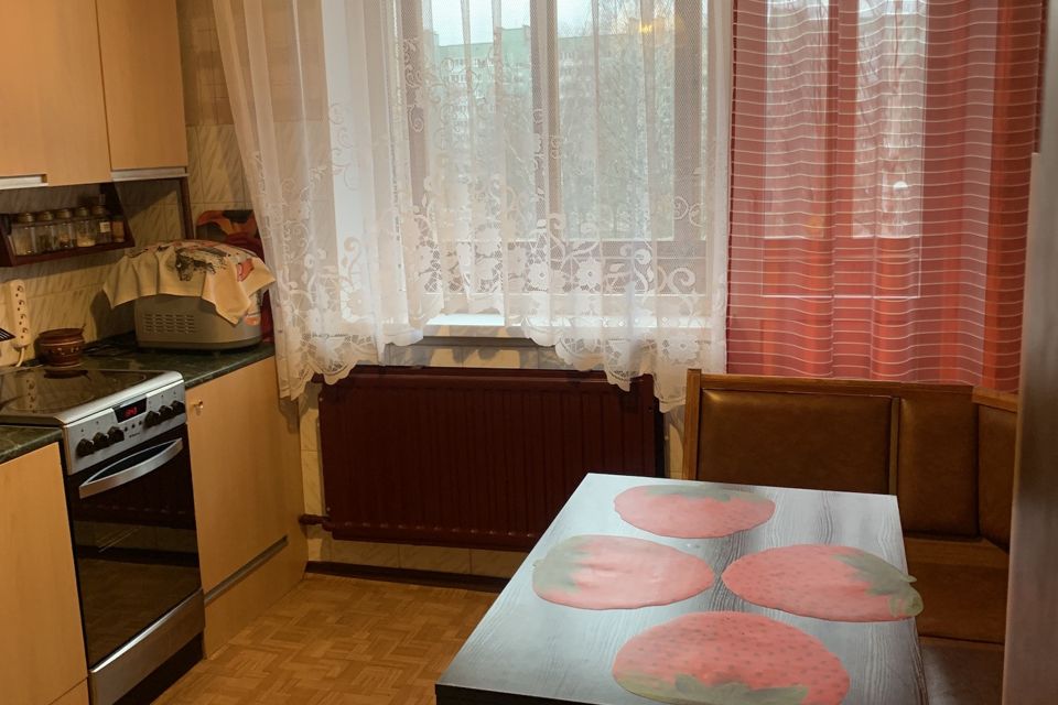 Продаётся 3-комнатная квартира, 72.3 м²