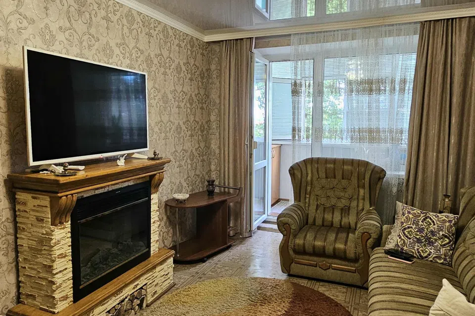 Продаётся 3-комнатная квартира, 56 м²