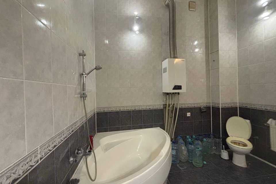 Продаётся 2-этажный дом, 346 м²