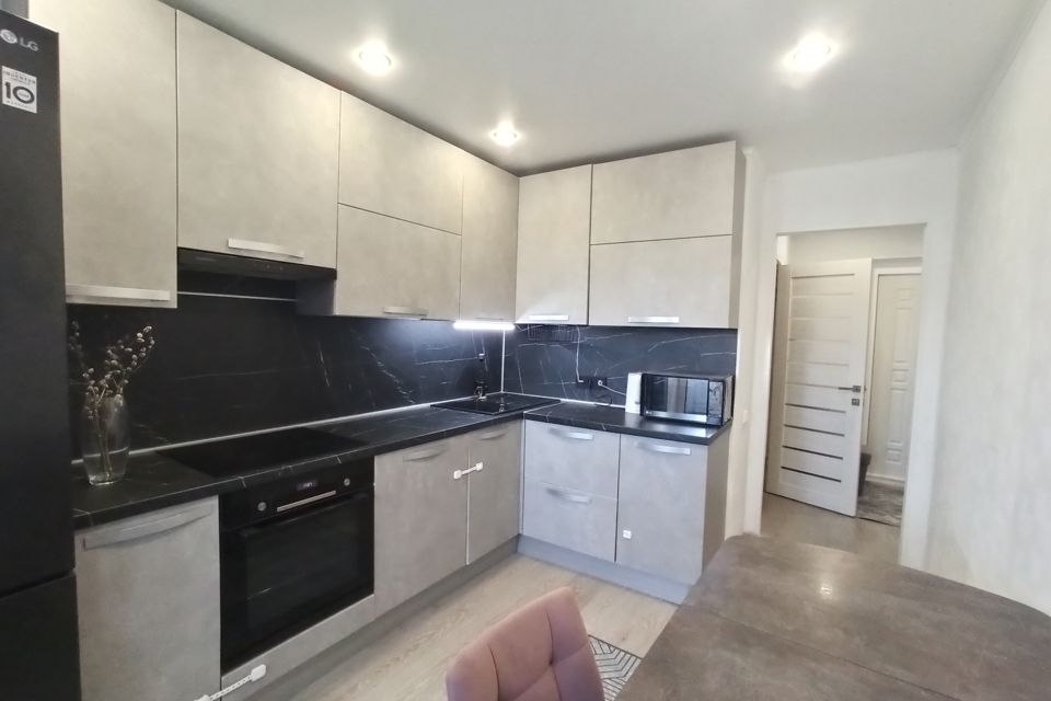 Продаётся 1-комнатная квартира, 35.7 м²
