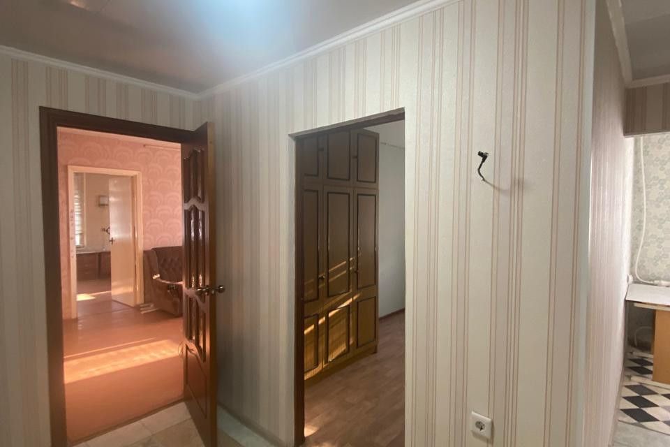 Продаётся 3-комнатная квартира, 60.7 м²