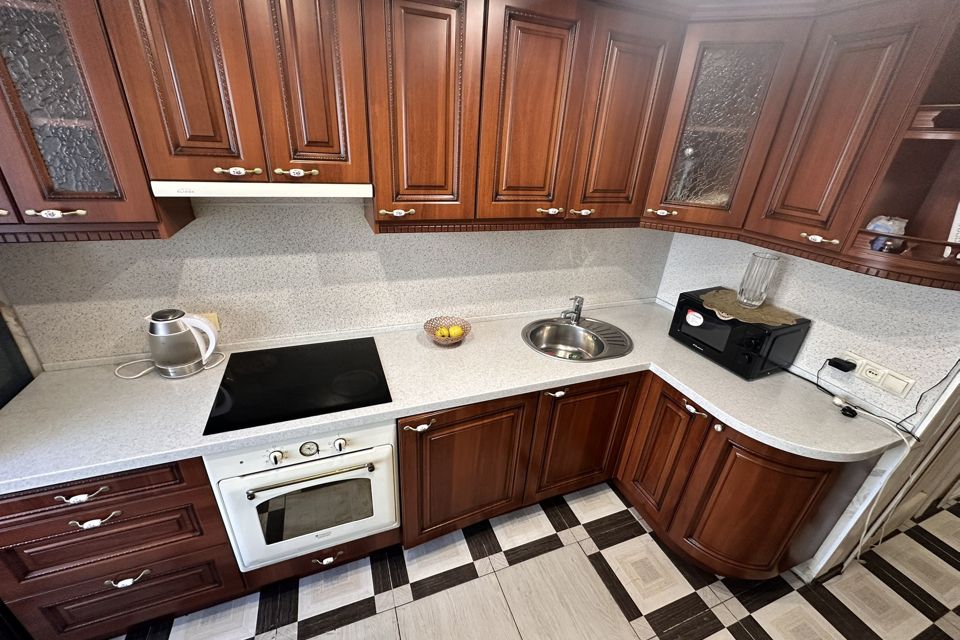 Продаётся 3-комнатная квартира, 63.8 м²