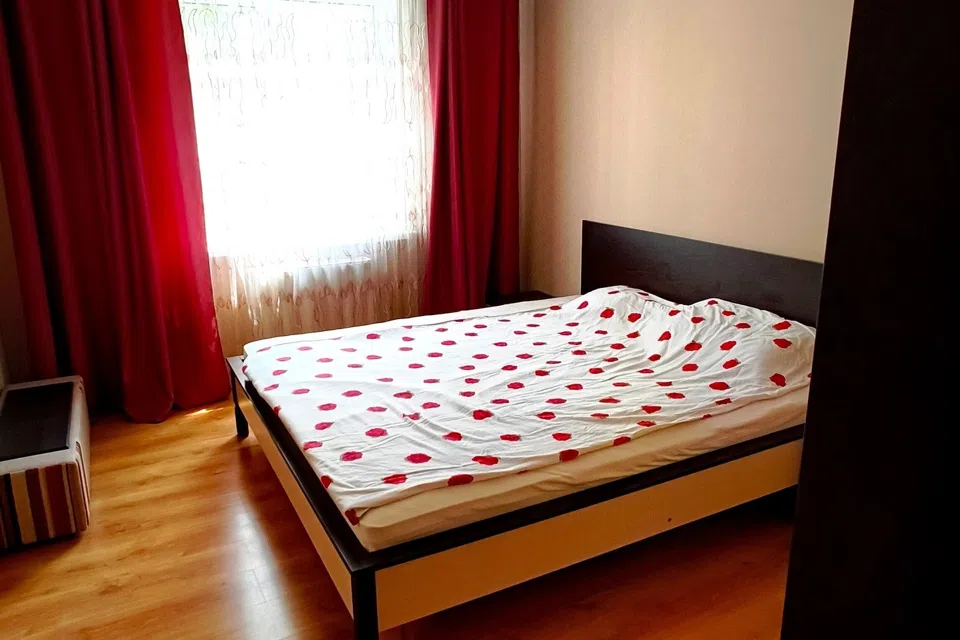 Продаётся 3-комнатная квартира, 57 м²