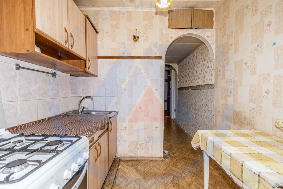 Продаётся 4-комнатная квартира, 75.6 м²