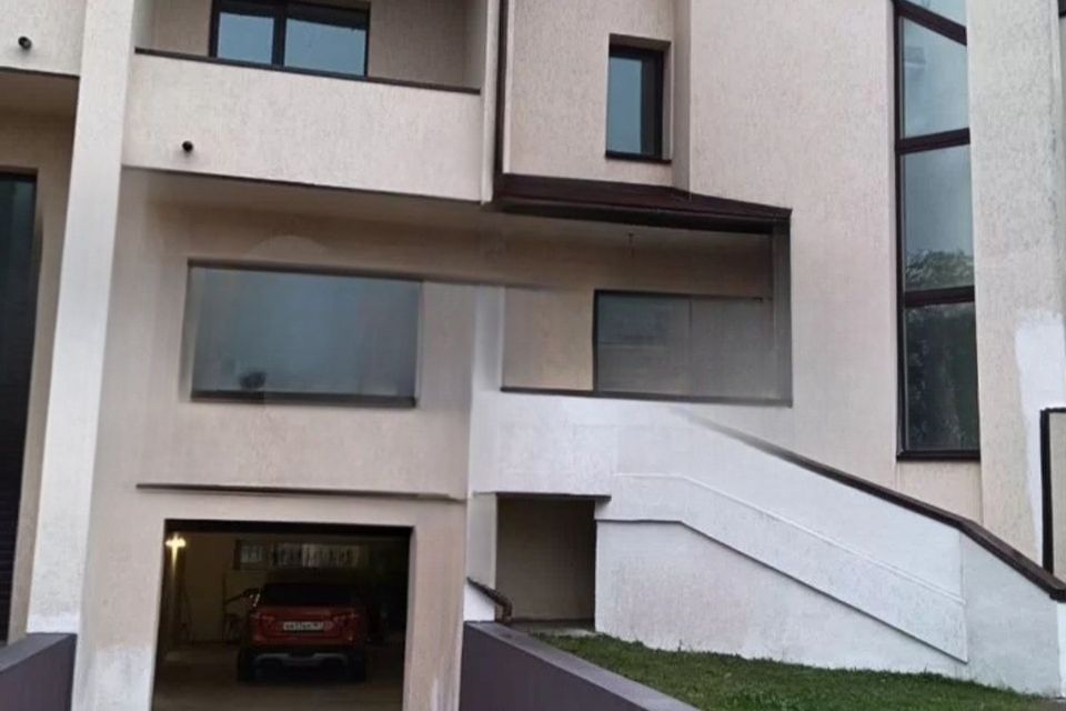 Продаётся таунхаус, 2-эт., 287 м²