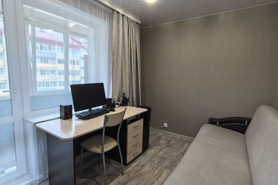 Продаётся 4-комнатная квартира, 76.1 м²