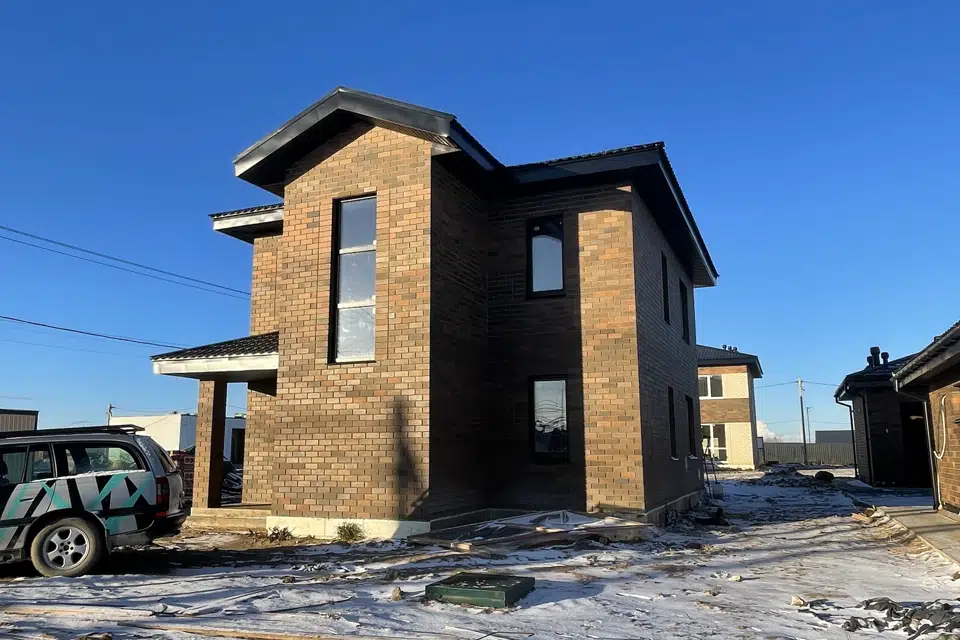 Продаётся 2-этажный дом, 140 м²