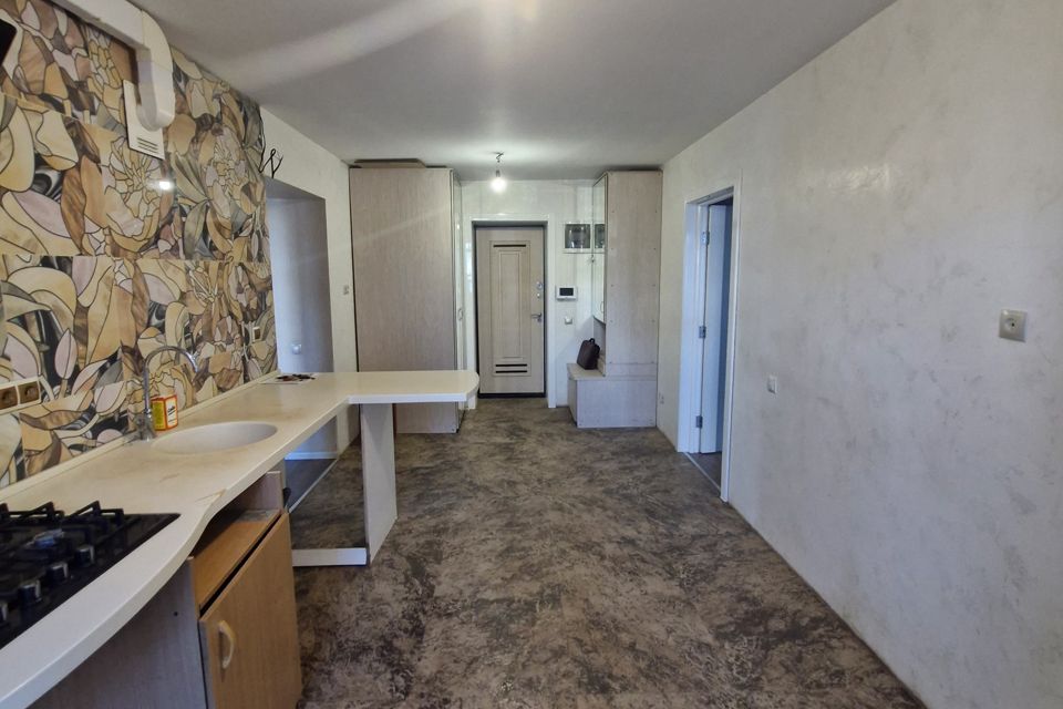 Продаётся 4-комнатная квартира, 79.1 м²