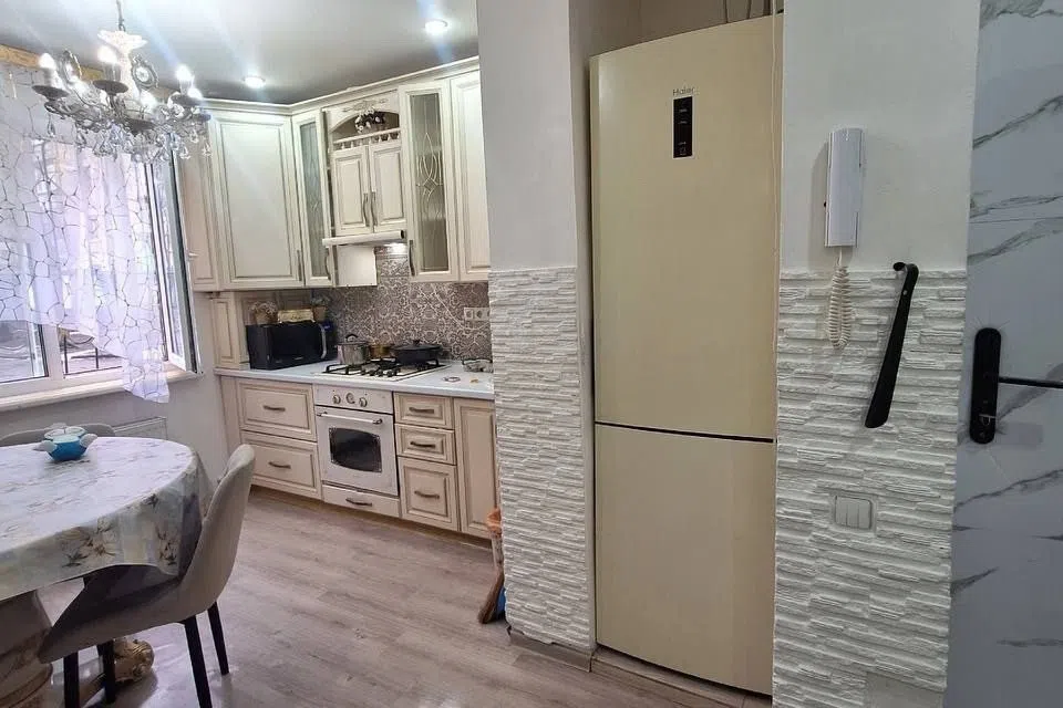 Продаётся 3-комнатная квартира, 74 м²