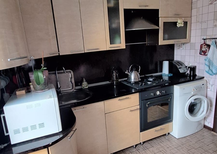 Продаётся 3-комнатная квартира, 65.5 м²