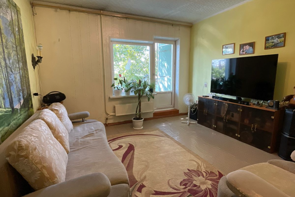 Продаётся 2-комнатная квартира, 49.7 м²