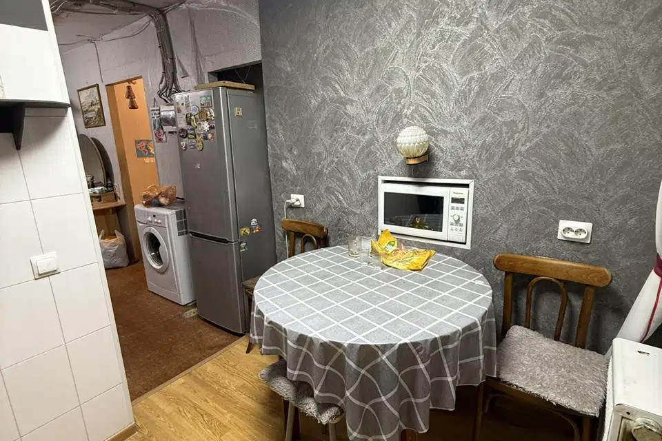 Продаётся 3-комнатная квартира, 63 м²