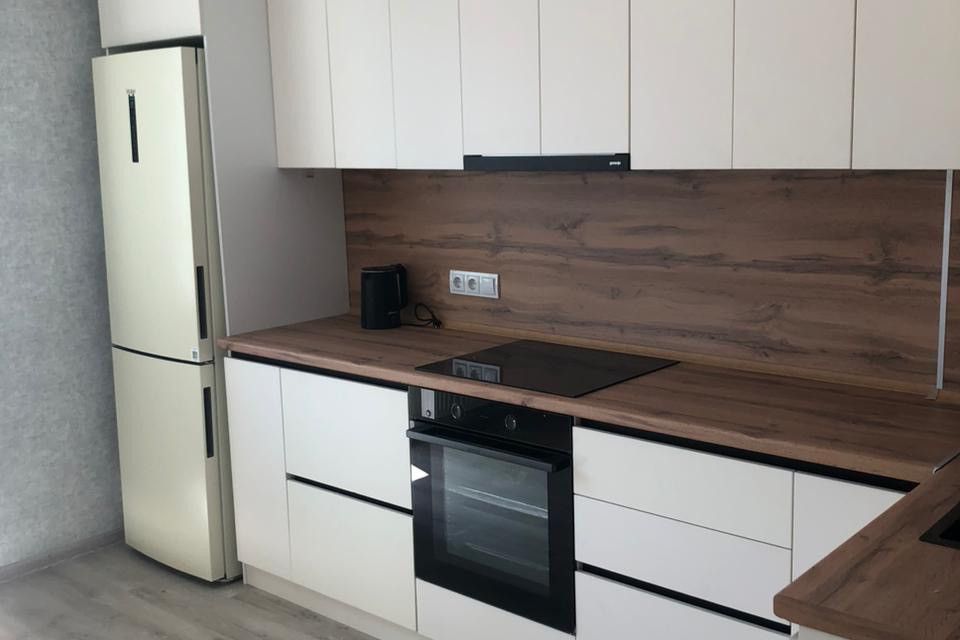 Сдаётся 1-комнатная квартира, 42 м²
