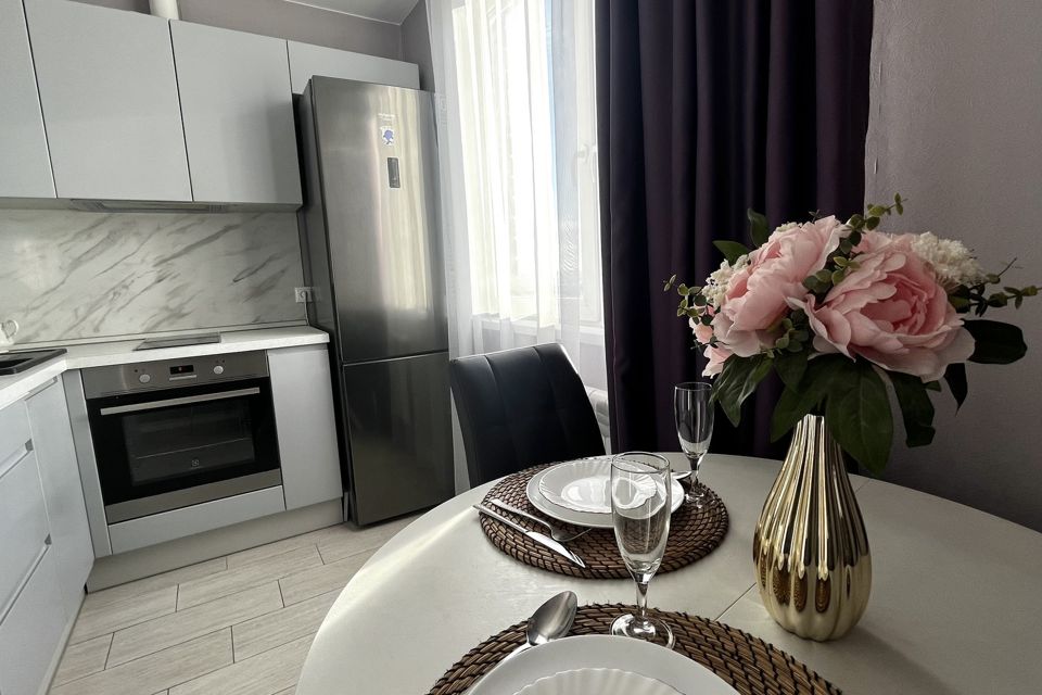 Продаётся 1-комнатная квартира, 37.3 м²