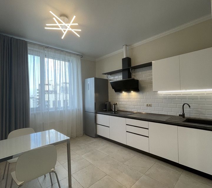 Продаётся 2-комнатная квартира, 66.4 м²