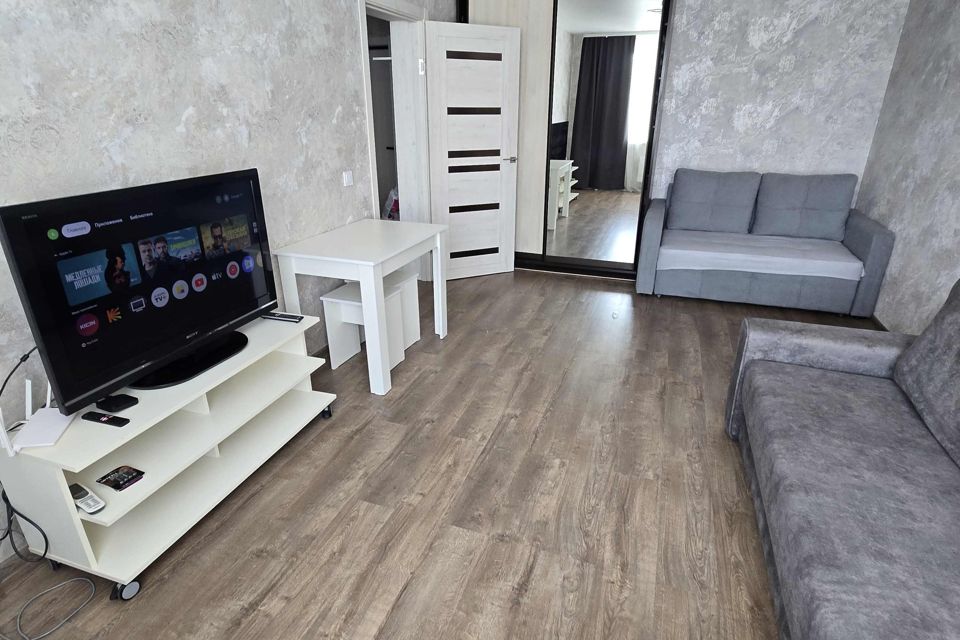 Сдаётся 1-комнатная квартира, 38 м²