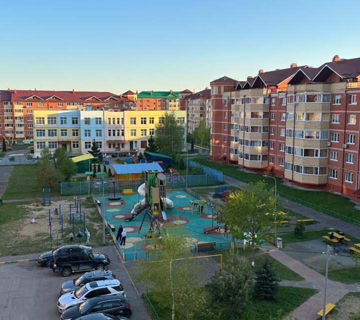 Продаётся 4-комнатная квартира, 129.1 м²