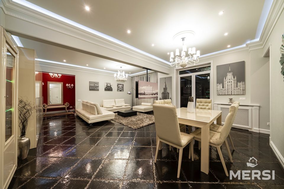Сдаётся 2-комнатная квартира, 90 м²