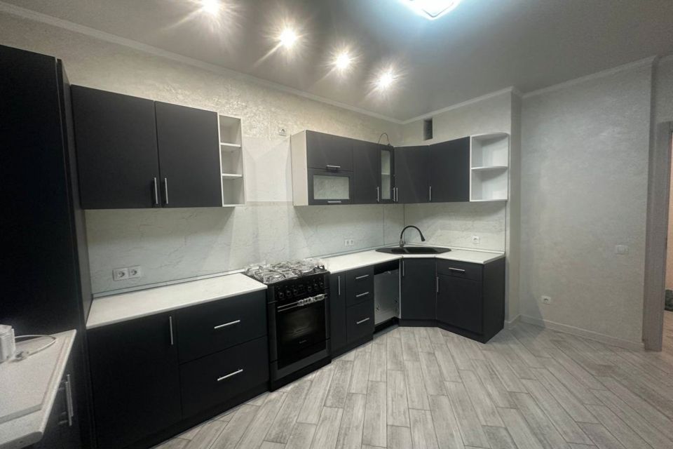 Продаётся 3-комнатная квартира, 98 м²