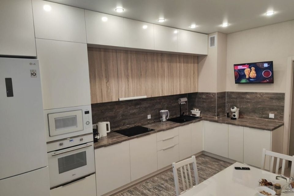 Продаётся 2-комнатная квартира, 72 м²