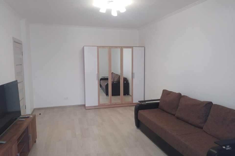 Продаётся 1-комнатная квартира, 40.2 м²