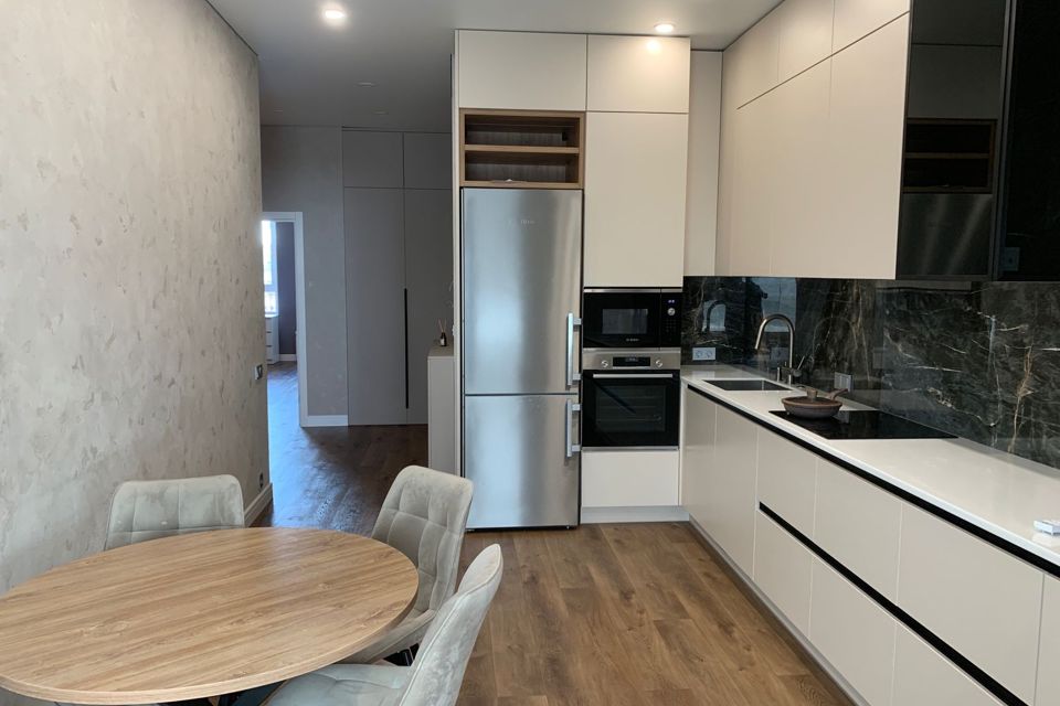 Продаётся 2-комнатная квартира, 70 м²