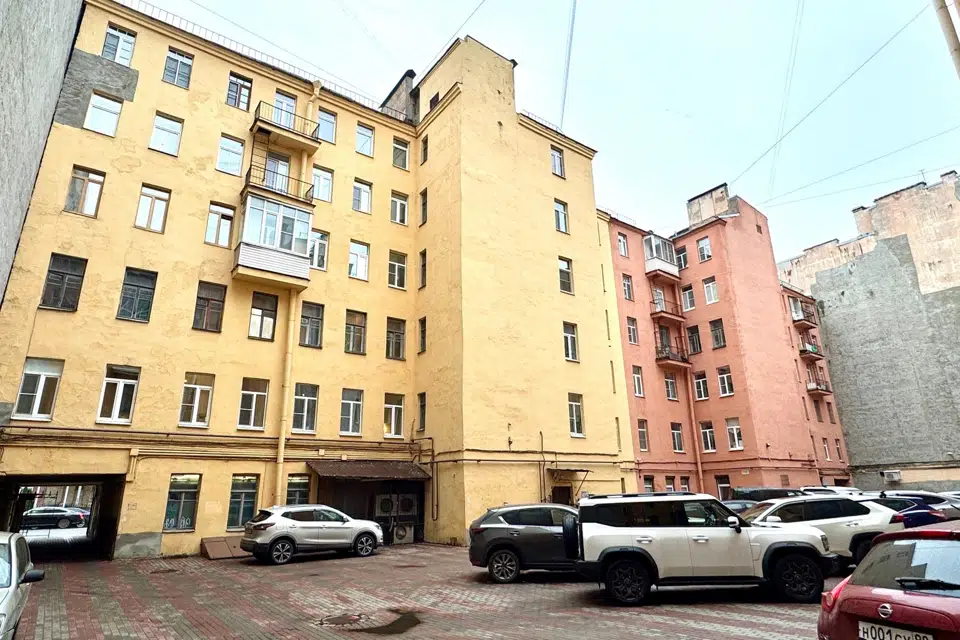 Продаётся 2-комнатная квартира, 67.1 м²