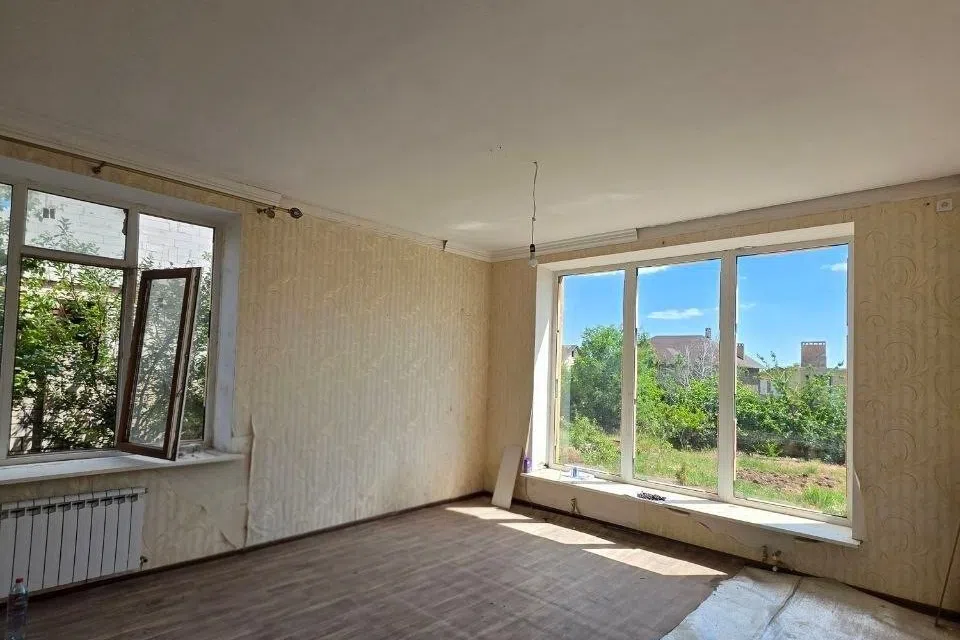 Продаётся 3-этажный дом, 184.3 м²