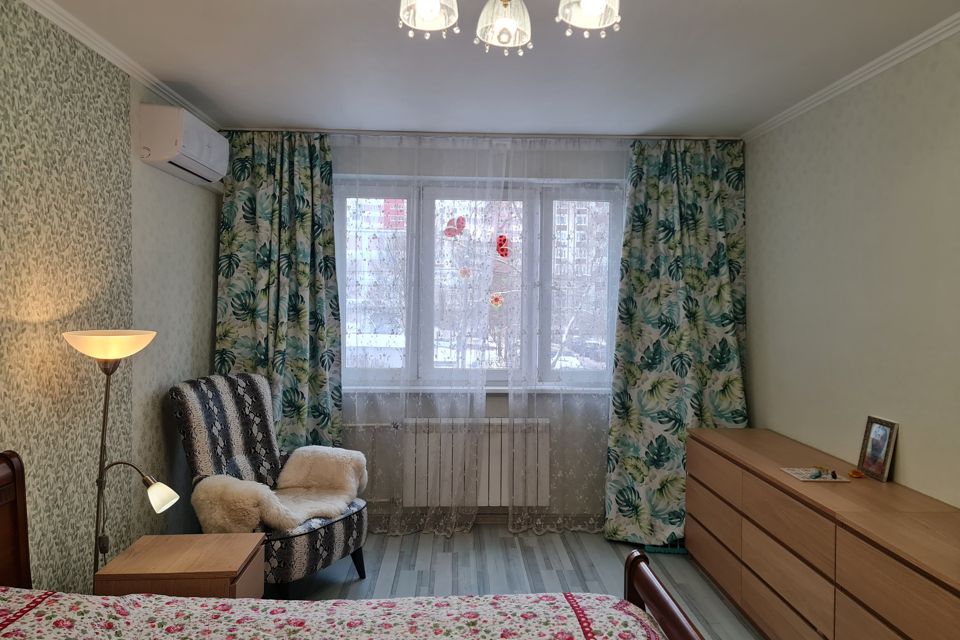 Продаётся 4-комнатная квартира, 102 м²