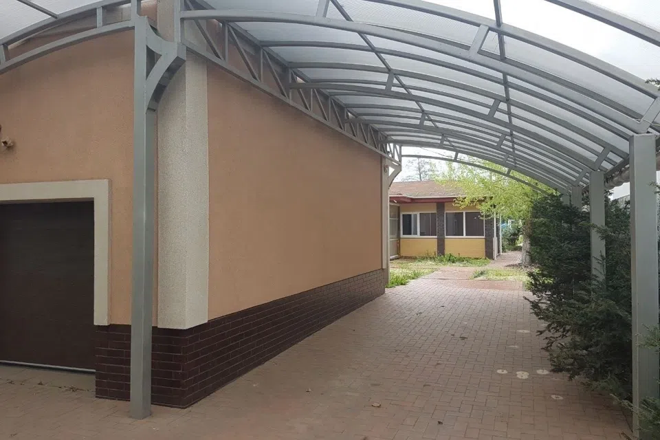 Продаётся 2-этажный дом, 231 м²