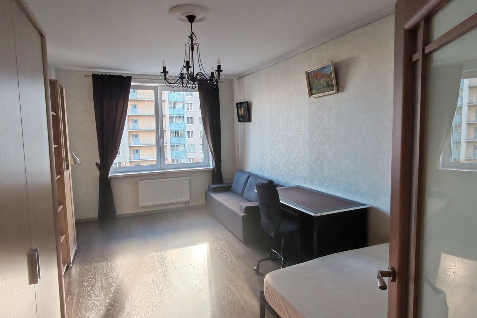 Продаётся 1-комнатная квартира, 42.8 м²