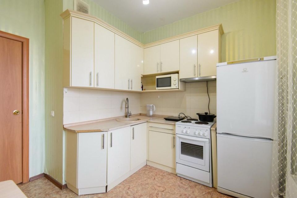 Сдаётся 1-комнатная квартира, 38 м²