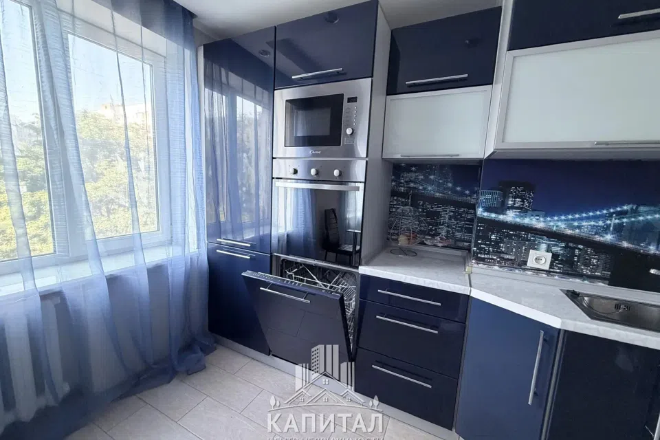 Продаётся 3-комнатная квартира, 61 м²