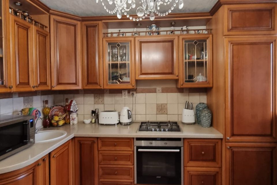 Продаётся 3-комнатная квартира, 108.6 м²