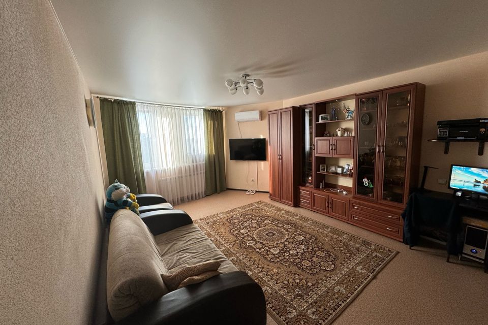 Продаётся 1-комнатная квартира, 48 м²