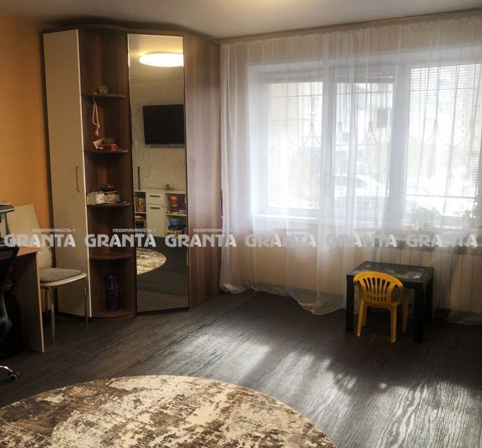 Продаётся 2-комнатная квартира, 67.9 м²