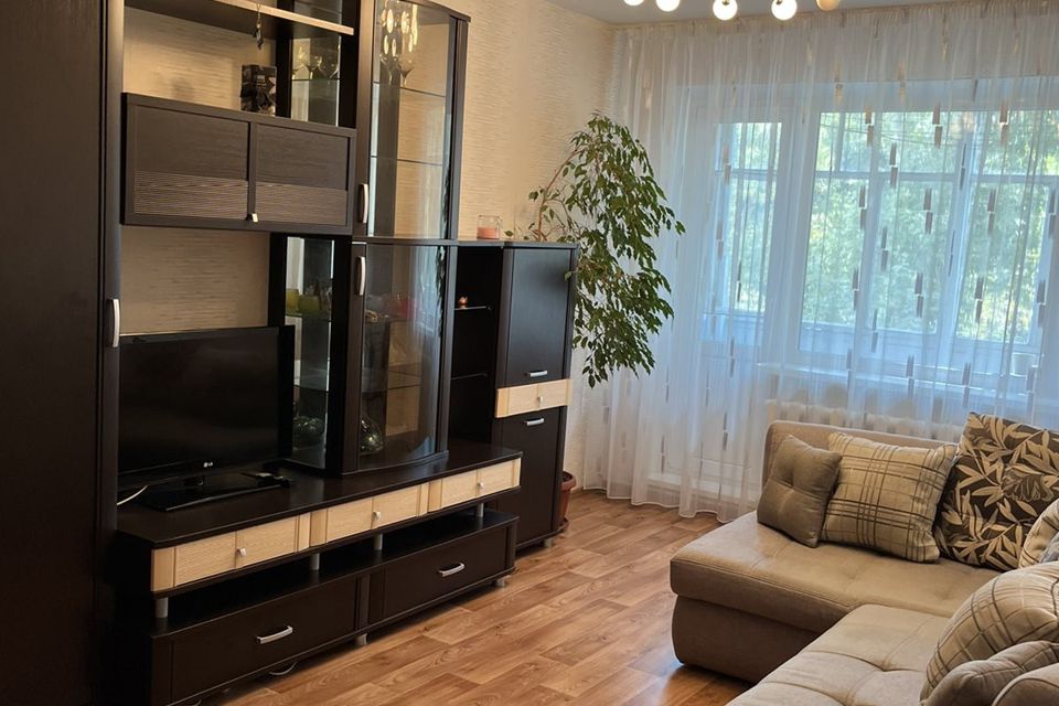 Сдаётся 1-комнатная квартира, 38 м²