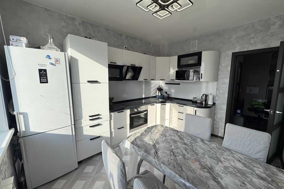 Продаётся 2-комнатная квартира, 64 м²