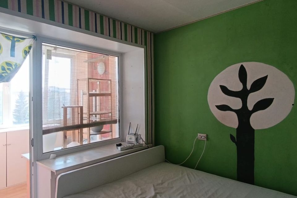 Продаётся 4-комнатная квартира, 80 м²