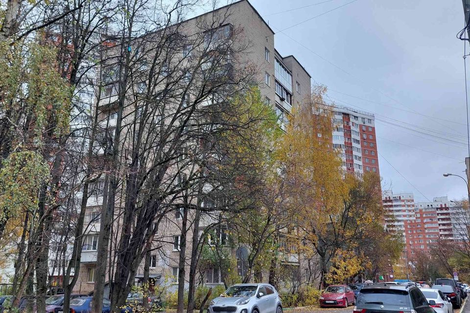 Продаётся комната в 3-комн. квартире, 36.5 м²